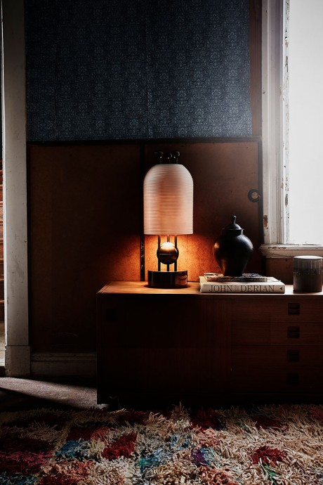 Коллекция мебели шведского бренда Artilleriet, размещённая в ветхом коттедже