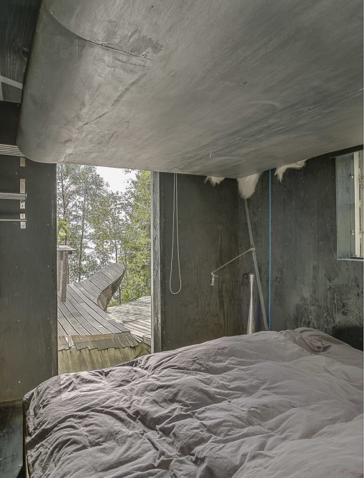 Причудливый дизайн дома на берегу озера в шведском заповеднике Гласкоген