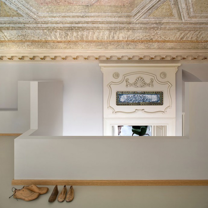 Квартира на первом этаже величественного исторического здания в Турине, Италия