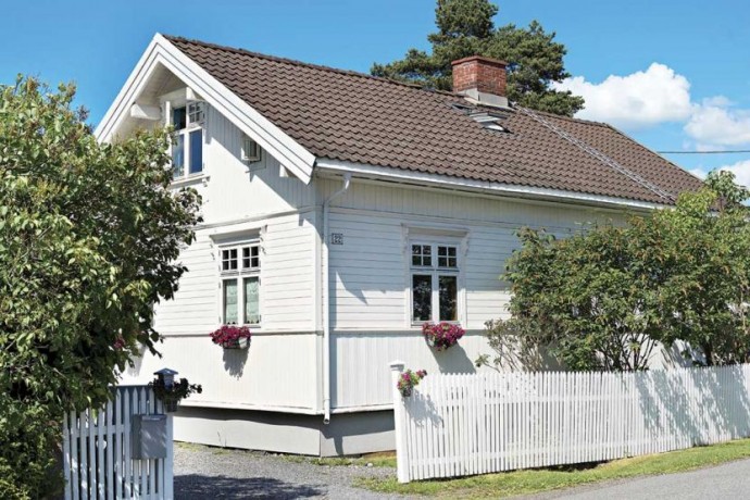 100-летний коттедж в норвежском городе Лиллестрём