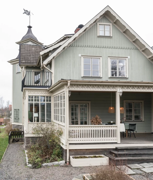 Обновлённый дом 1901 года постройки в деревне Тенхульт, Йёнчёпинг, Швеция
