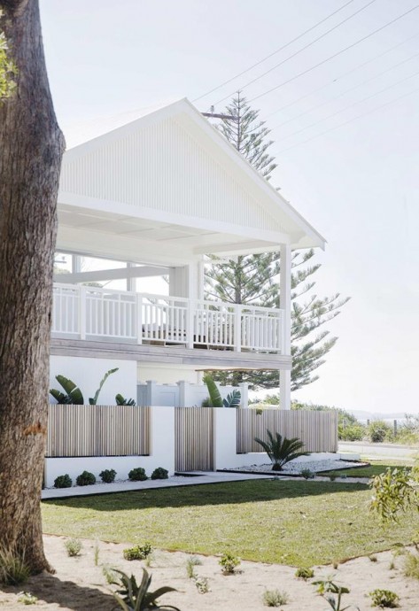 Пляжный дом графического дизайнера Лорен Чардж в Порт-Стивенс, Австралия