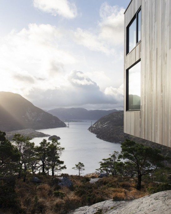 Гостевой дом Sky Lodges площадью всего 22 м² недалеко от деревни Форсанн, Норвегия