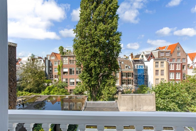 Апартаменты площадью 136 м2 в Амстердаме