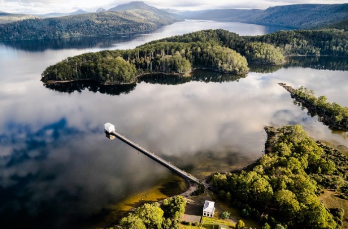 Гостиничный комплекс Pumphouse Point на озере Сент-Клер в Тасмании