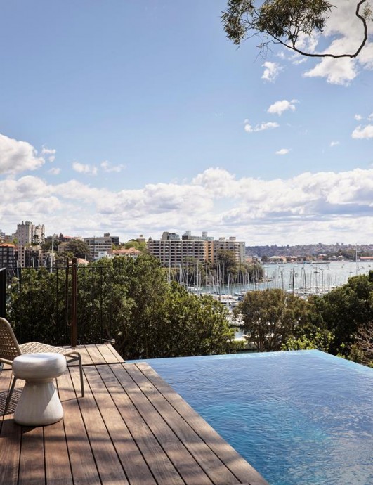 Современный трехуровневый дом с видом на гавань Сиднея