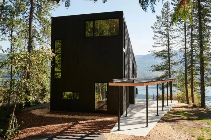 Дом над озером в Британской Колумбии, Канада