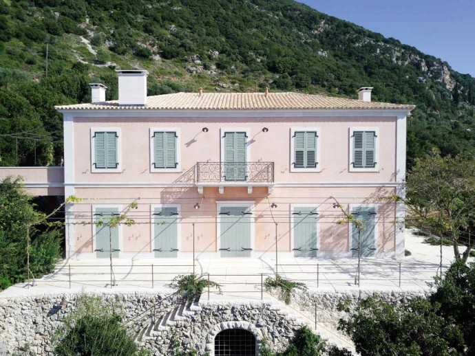 Дом дизайнера Марка Ньюсона на острове Итака, Греция