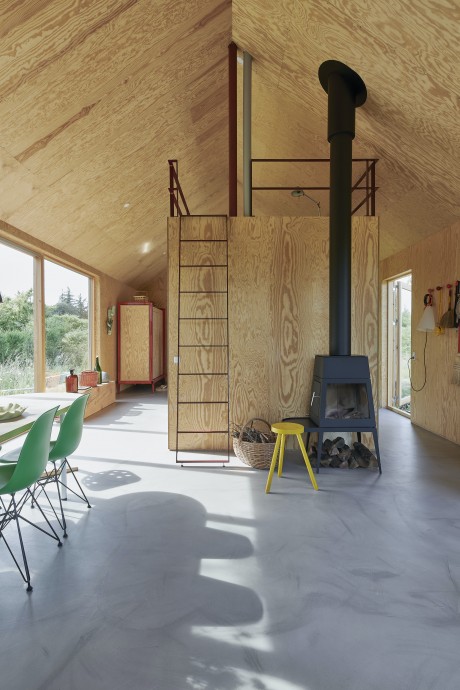 Летний домик дизайнера Карен Кьергаард на датском полуострове Шелландс-Одде