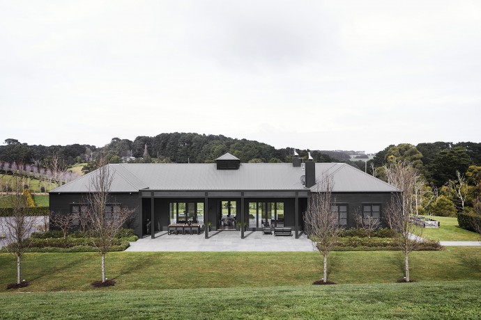 Современный загородный дом в пригороде Мельбурна, Австралия