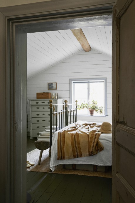 Фермерский дом XVIII века на озере Меларен в Швеции