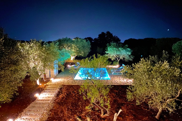Дом для отпуска среди оливковых и фруктовых деревьев в итальянском регионе Апулия
