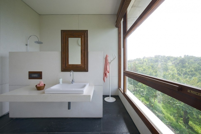 Литой дом в Индии от SPASM Design Architects