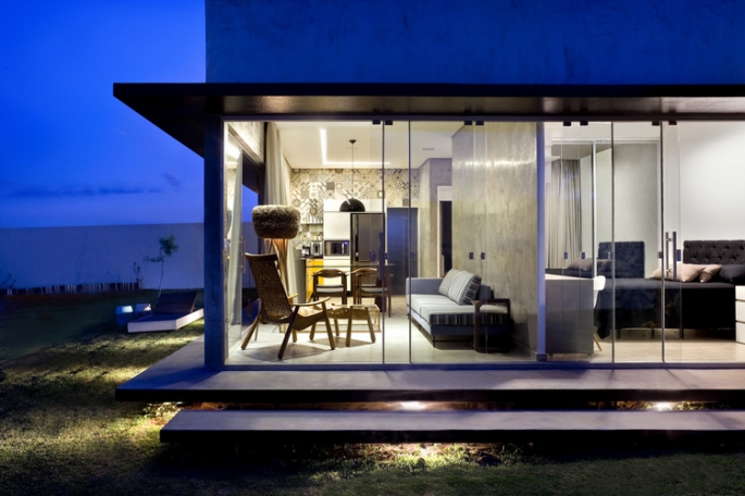 Компактный Box House от архитектурной студии 1:1 Arquitectura