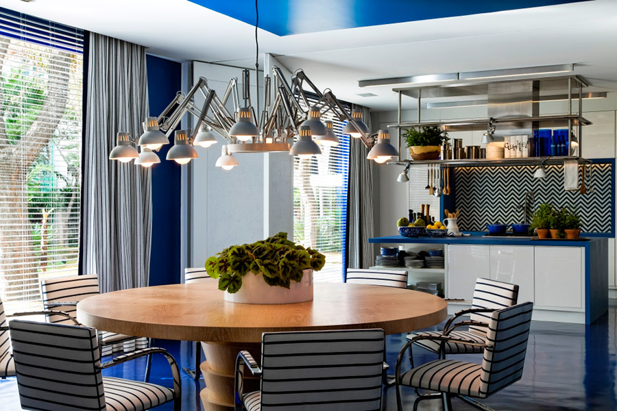 Пятьдесят оттенков синего в интерьере дома от Roberto Migotto