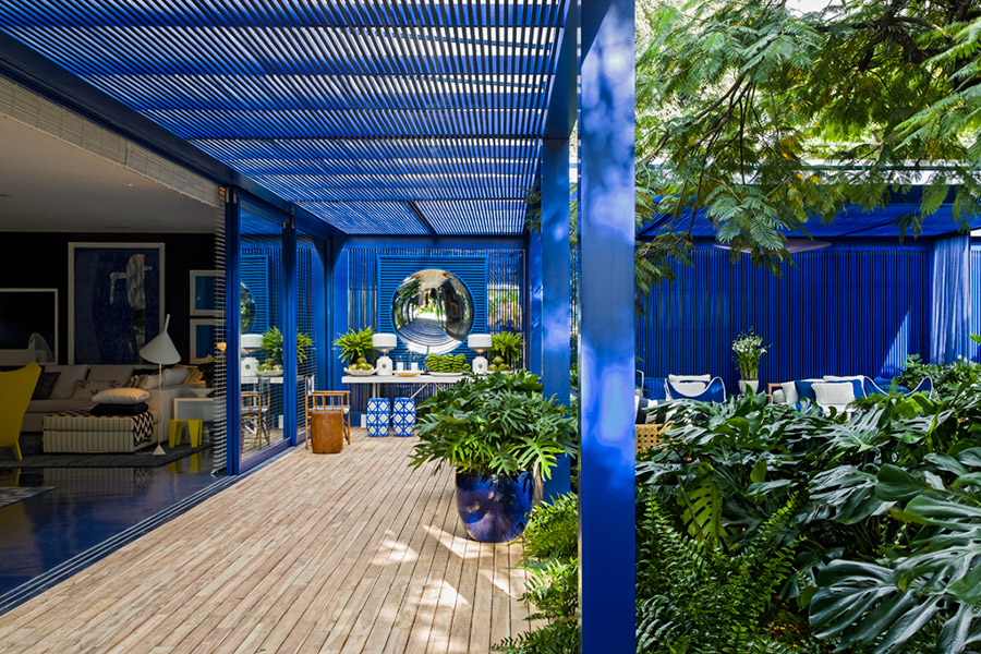 Пятьдесят оттенков синего в интерьере дома от Roberto Migotto