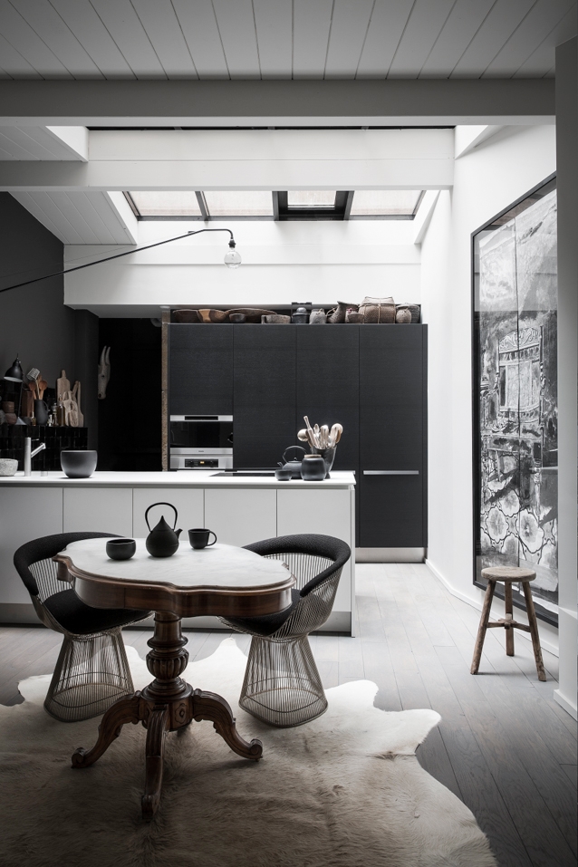 Черное на черном. Потрясающие апартаменты в Лионе от Maison Hand