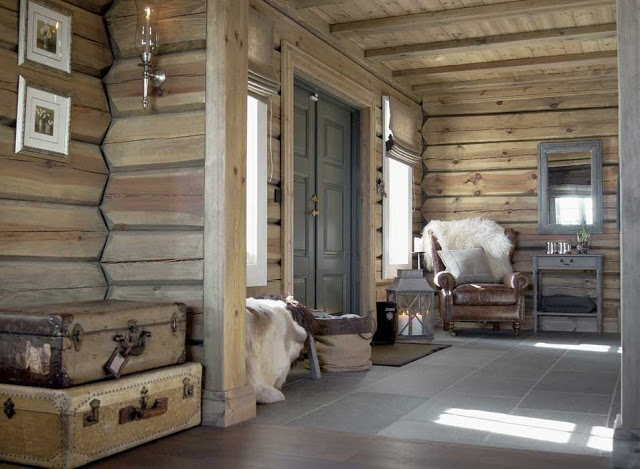 Подлинный дизайн дома в стиле шале в горах Норвегии