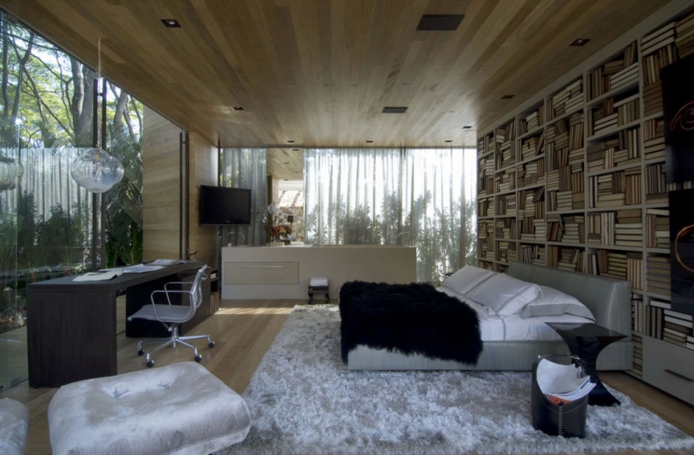 Проект Loft24-7 с отдельно стоящей спальней в кубе от Fernanda Marques Arquitetos Asociados