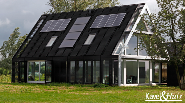Энергоэффективная вилла возле села Ransdorp, Голландия от Peter Vermeulen