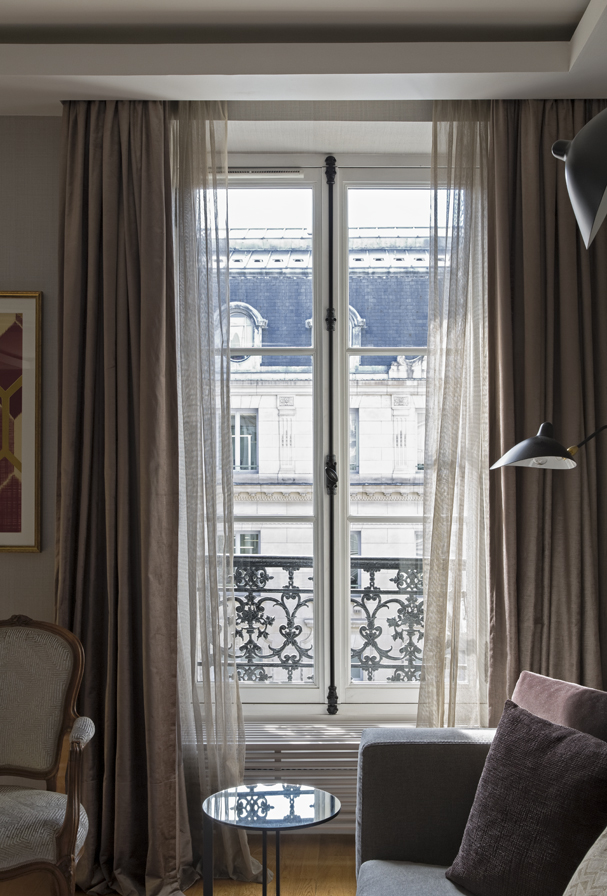 Интерьер парижской квартиры от Diego Revollo