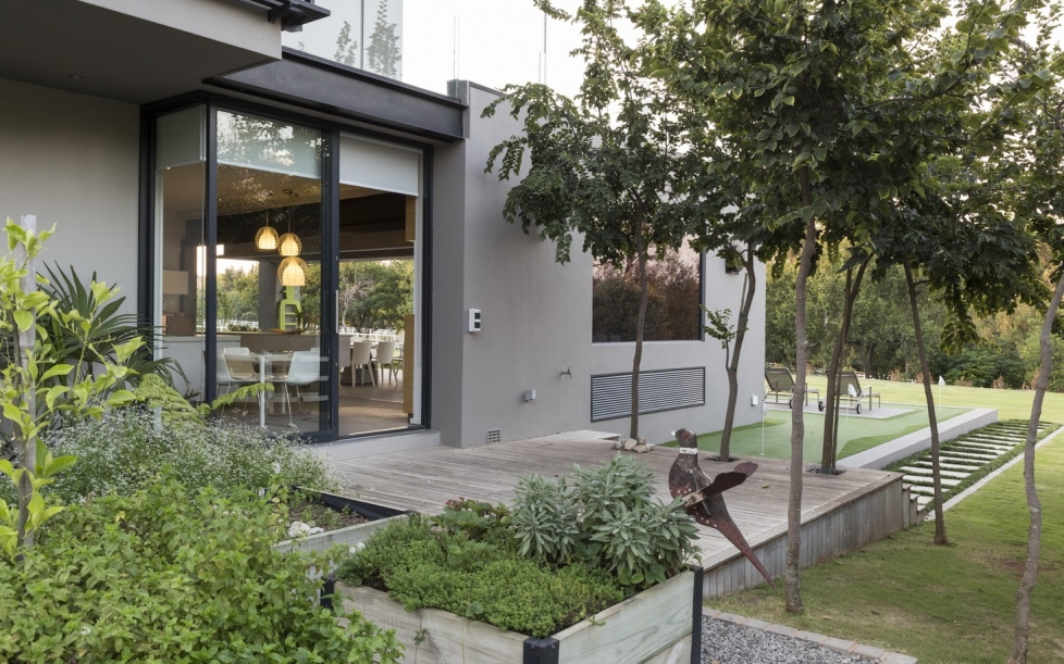 Шикарный современный дом в ЮАР от Nico van der Meulen architects