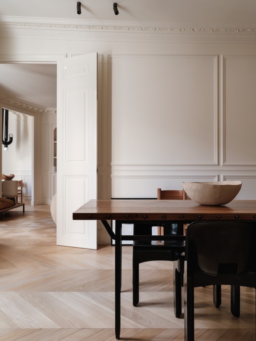 Квартира в доме XIX века в Париже (120 м2)