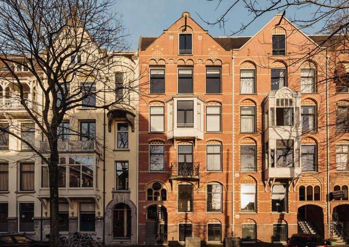 Двухуровневая квартира в центре Амстердама Двухуровневая квартира в центре Амстердама