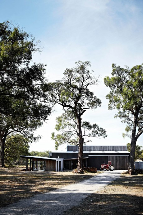 Современный фермерский дом на полуострове Морнингтон, Австралия