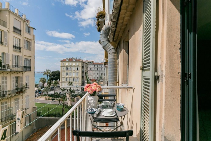 Квартира в старинном здании Ниццы