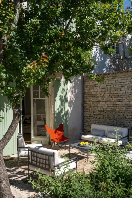 200-летний загородный дом дизайнера Камиллы Отре на Иль-де-Ре, Франция