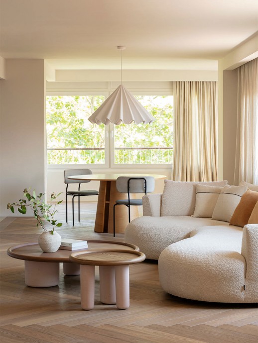 Двухуровневая квартира в центре Барселоны Двухуровневая квартира в центре Барселоны