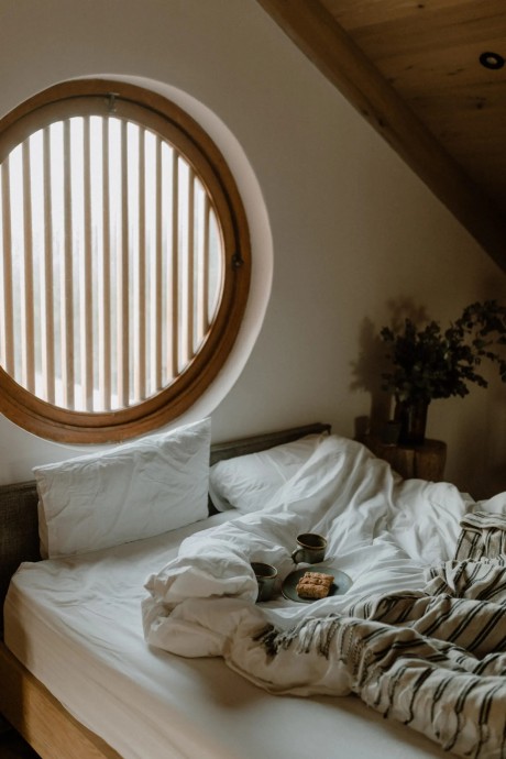 Старый заброшенный ангар в городке Изерфонтейн (ЮАР), превращённый в жилой дом Старый заброшенный ангар в городке Изерфонтейн (ЮАР), превращённый в жилой дом