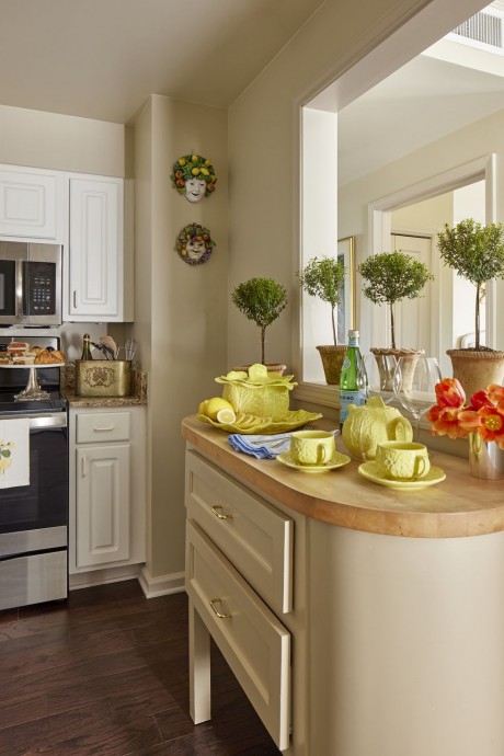 Дизайнер Маккин Томпсон обновила квартиру в Бирмингеме (Алабама) для своей бабушки Мэри Джо Маккин