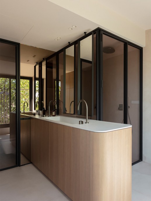 Двухуровневая квартира в центре Барселоны Двухуровневая квартира в центре Барселоны