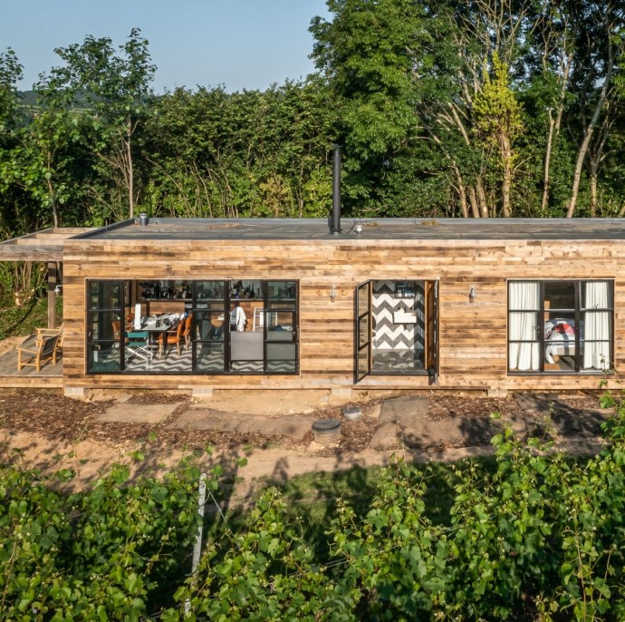 Современный модульный дом в британской сельской местности