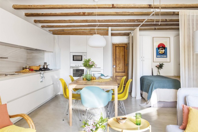 Квартира дизайнера Космы Мусачио в Барселоне (40 м2) Квартира дизайнера Космы Мусачио в Барселоне (40 м2)