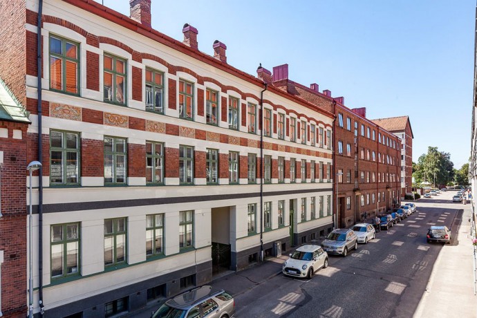 Квартира в здании бывшей фабрики в городке Хальмстад на юге Швеции (71 м2) Квартира в здании бывшей фабрики в городке Хальмстад на юге Швеции (71 м2)