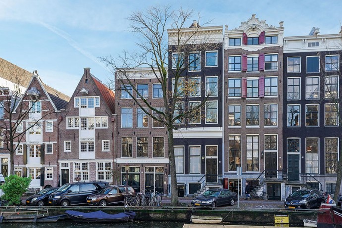 Многоуровневая квартира в центре Амстердама в доме 1875 года постройки (186  м2)