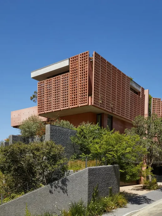 Дом архитектора Филипа Олмесдала на склоне Столовой горы в Кейптауне, ЮАР
