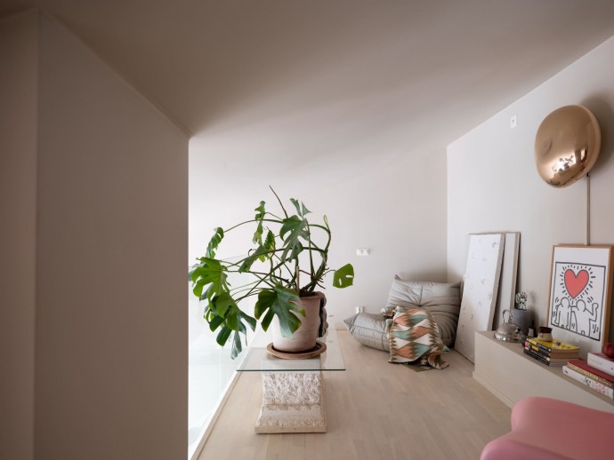 Дуплекс на территории бывшего завода 1937 года постройки в Стокгольме (66 м2)