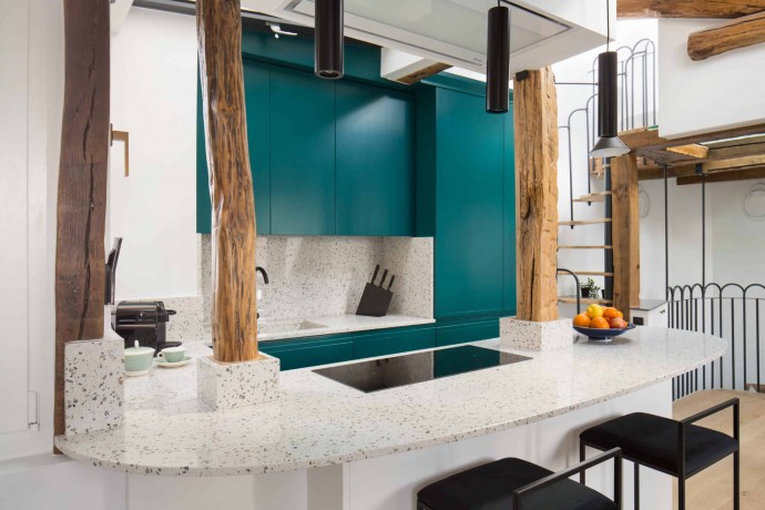 Мансарда площадью 65 м2 в Париже