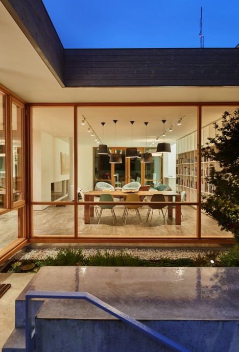Дом, спроектированный для художника и инженера в Сиэтле,  штат Вашингтон