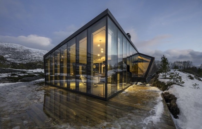 Оригинальная архитектура виллы в Нарвике, Норвегия