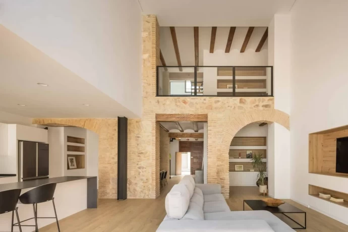Обновлённый старинный дом в провинции Валенсия, Испания