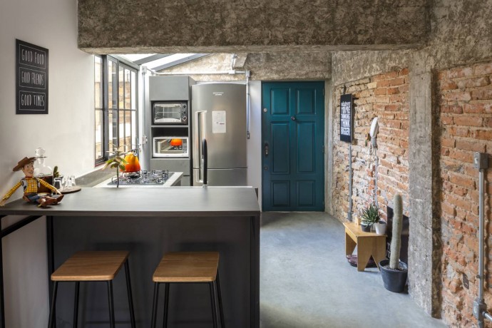 Холостяцкая квартира площадью 37 м2 в Порту-Алегри, Бразилия