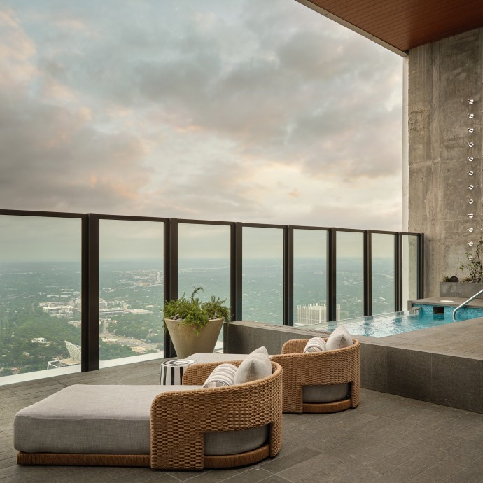 Интерьер общественных пространств и квартир в самой высокой башне в Остине, Техас