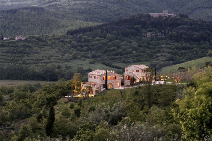 Усадьба Casa dell'Abate в поместье Кастелло-ди-Рескио, Италия