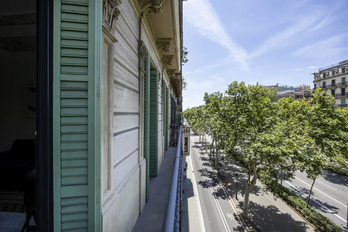 Квартира в старинном доме в Барселоне