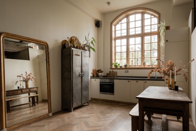 Квартира в здании бывшей школы викторианской эпохи в Лондоне Квартира в здании бывшей школы викторианской эпохи в Лондоне